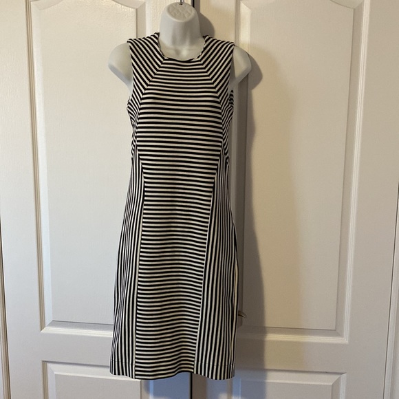 Joe sleeveless dress size XS - Picture 2 of 3